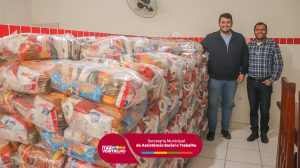 Read more about the article Entrega de 450 cestas básicas para as famílias cadastradas no programa Prato Cheio